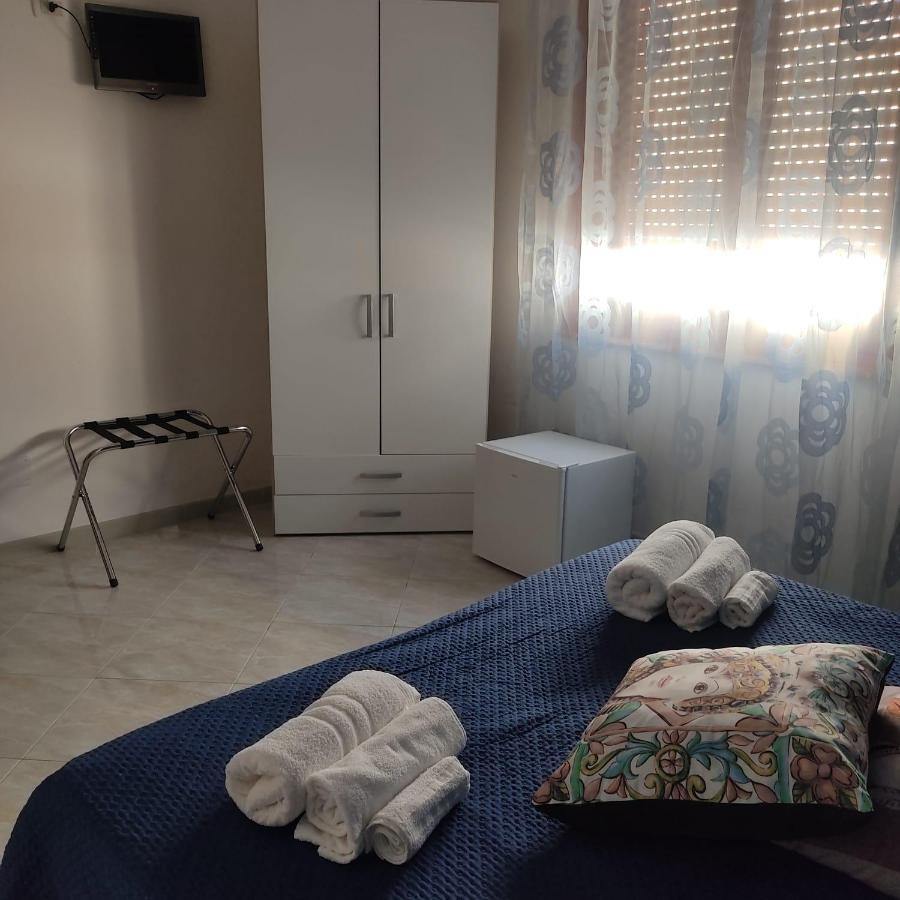 Villa Dolce Vita Rooms Кастеллуццо Екстер'єр фото