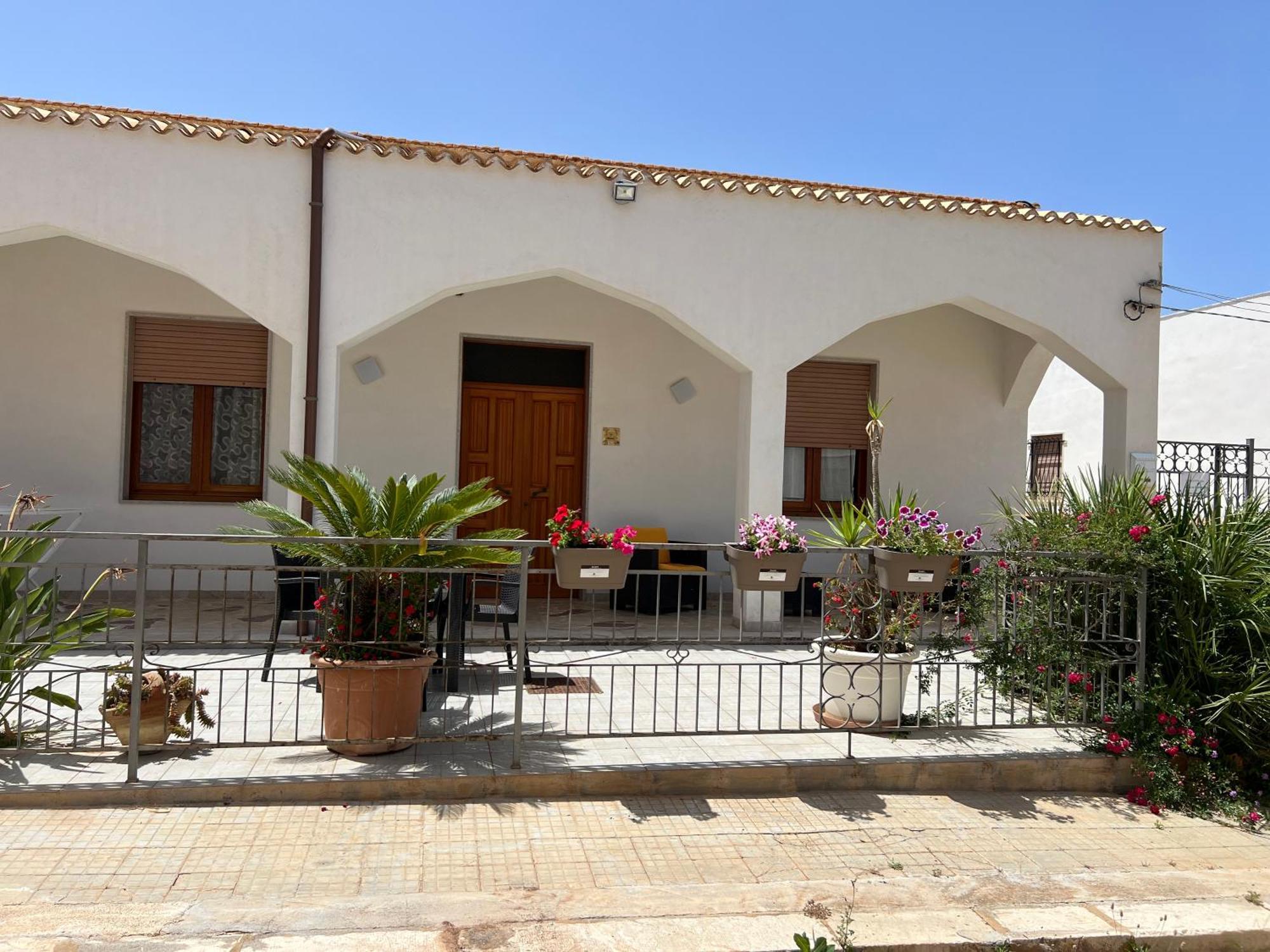 Villa Dolce Vita Rooms Кастеллуццо Екстер'єр фото