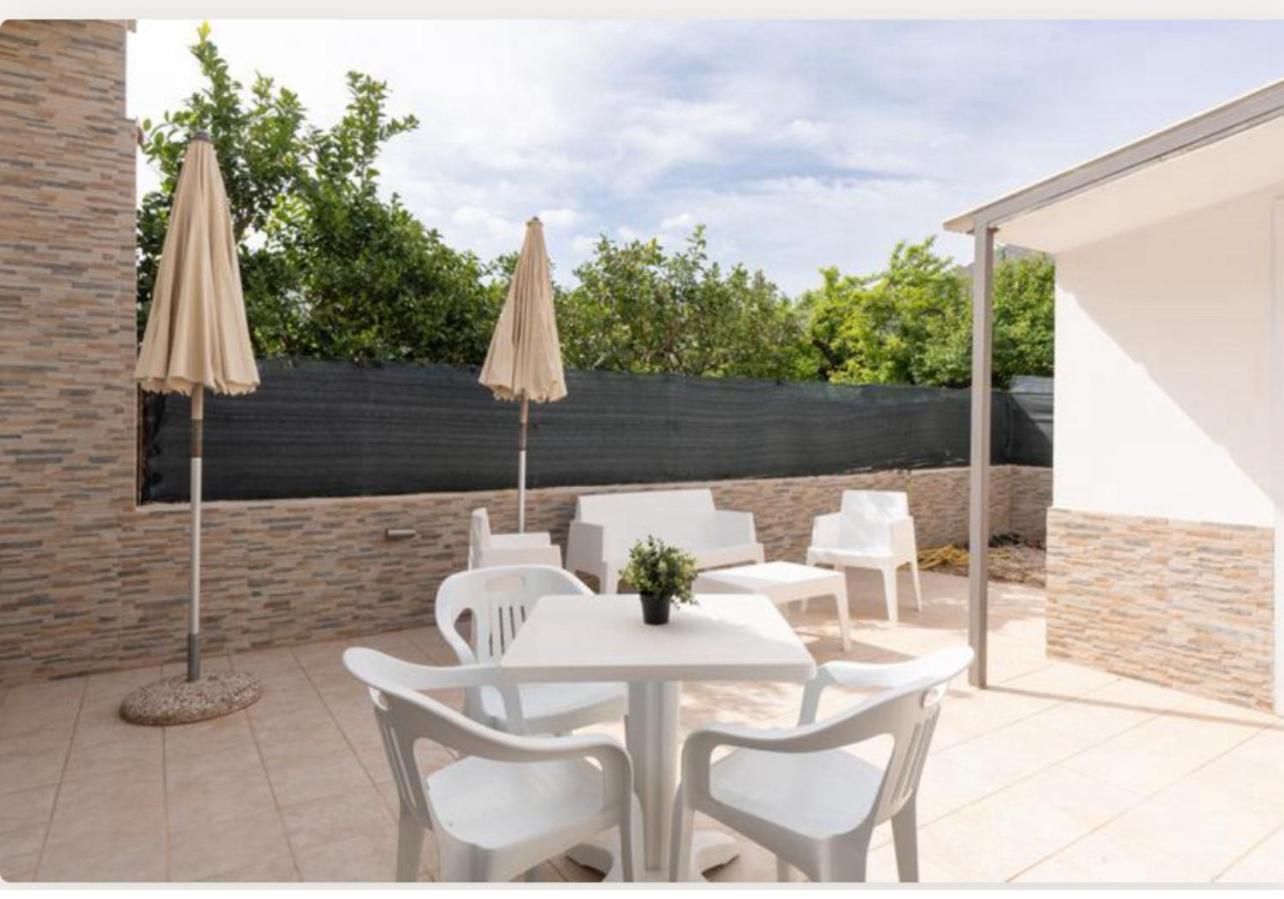 Villa Dolce Vita Rooms Кастеллуццо Екстер'єр фото