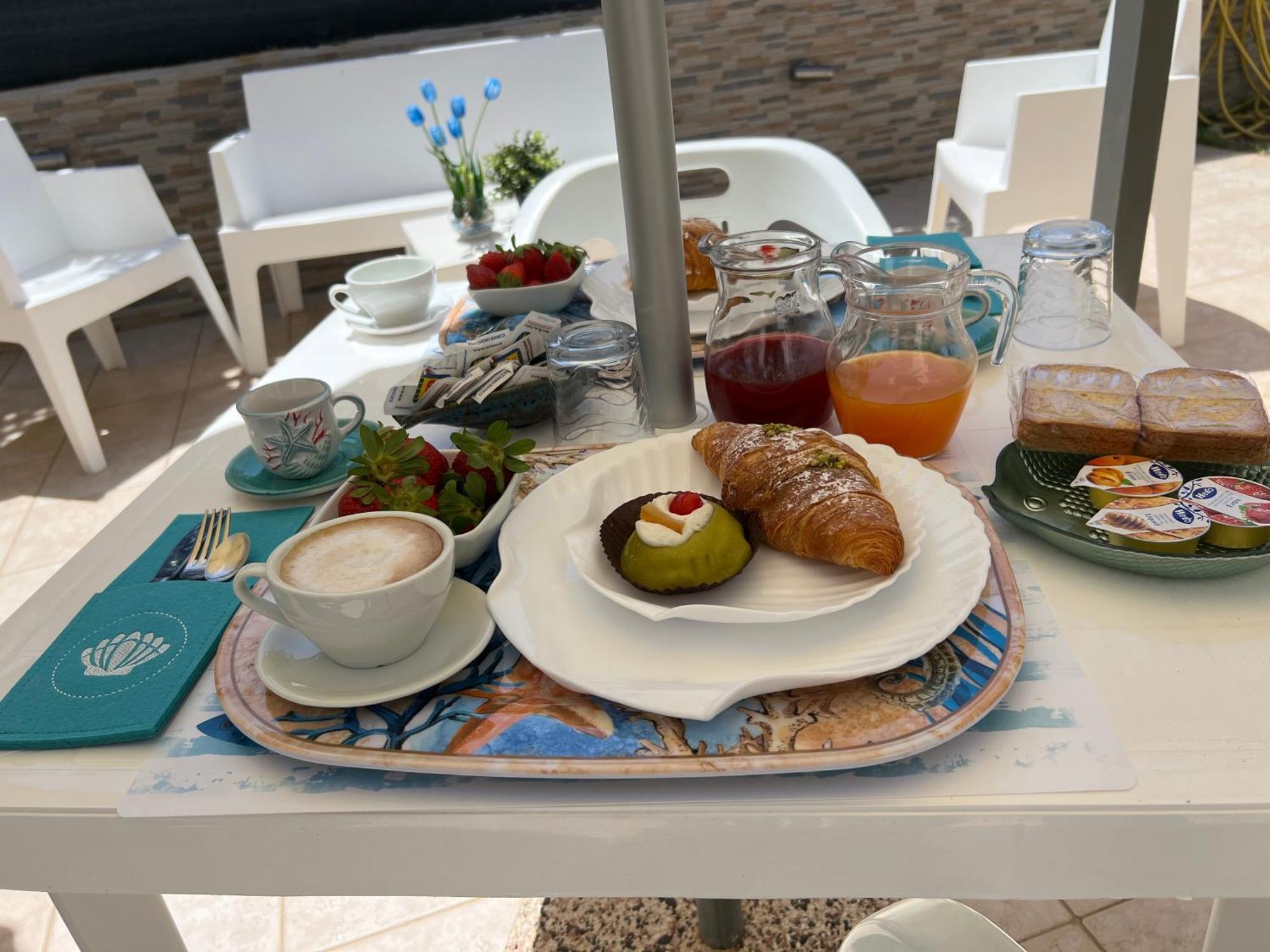 Villa Dolce Vita Rooms Кастеллуццо Екстер'єр фото