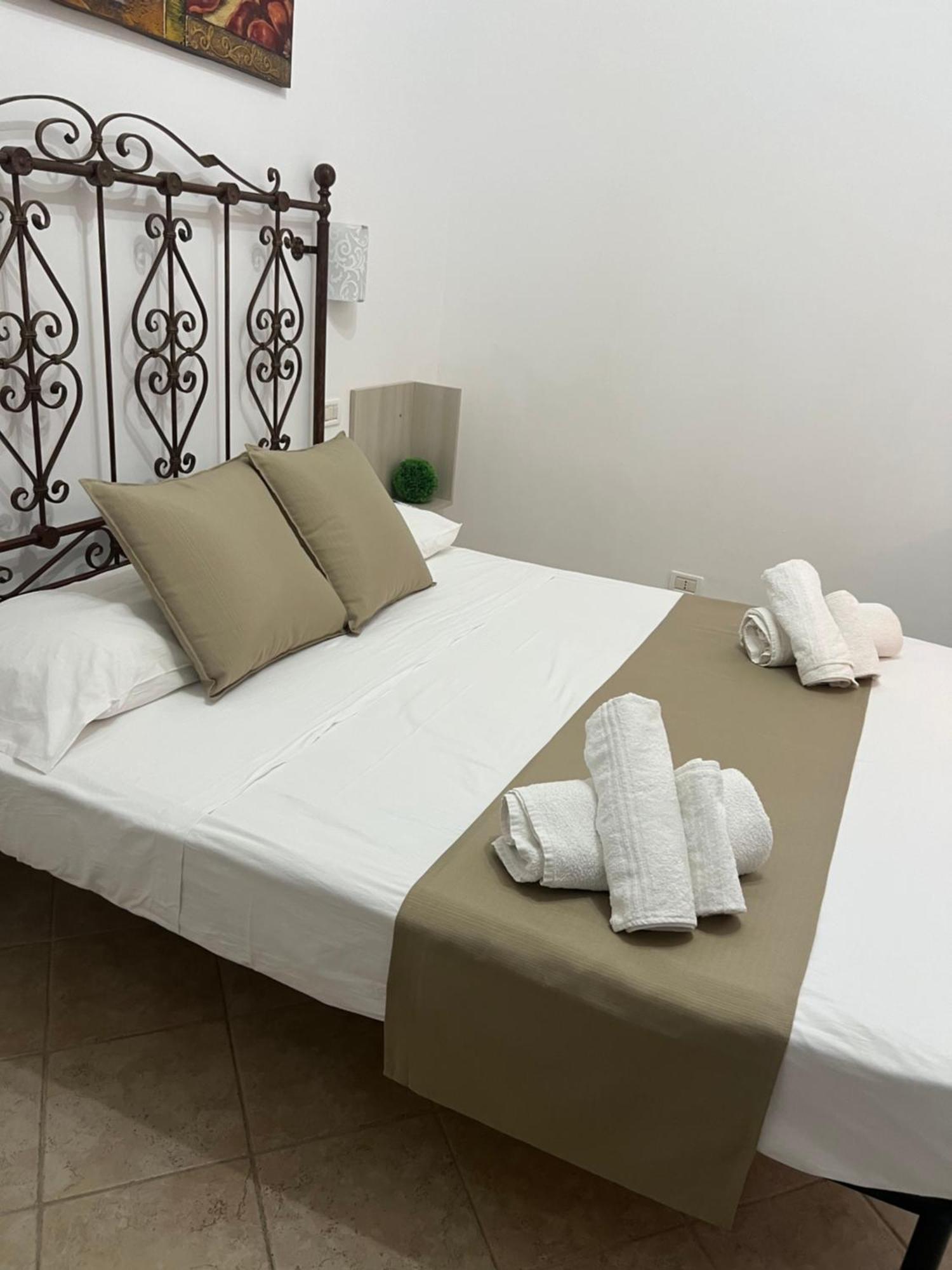 Villa Dolce Vita Rooms Кастеллуццо Екстер'єр фото